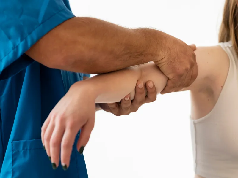 Chiropractic care for elbow pain in Monterey