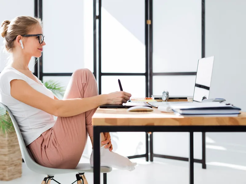 Chiropractic care for poor posture in Monterey
